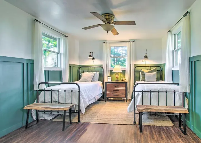 Hébergement de vacances Beautifully Restored In Marshall!